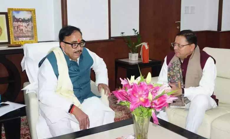 केंद्रीय मंत्री भारी उद्योग महेन्द्र नाथ पाण्डेय से मिले मुख्यमंत्री पुष्कर सिंह धामी केंद्रीय मंत्री भारी उद्योग महेन्द्र नाथ पाण्डेय से मिले मुख्यमंत्री पुष्कर सिंह धामी