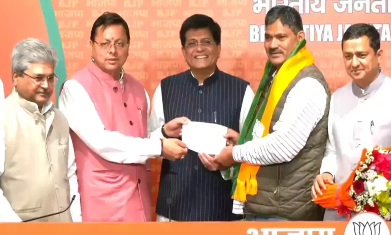 कांग्रेस विधायक व पूर्व मंत्री राजेन्द्र भंडारी ने दिल्ली में की भाजपा ज्वाइन कांग्रेस विधायक व पूर्व मंत्री राजेन्द्र भंडारी ने दिल्ली में की भाजपा ज्वाइन