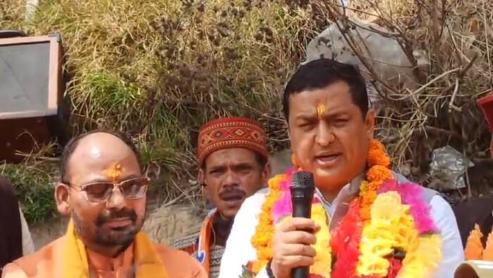 भाजपा प्रत्याशी अनिल बलूनी जाने कितने संपत्ति के हैं मालिक, सरकारी नौकरी पर हैं पत्नी भाजपा प्रत्याशी अनिल बलूनी जाने कितने संपत्ति के हैं मालिक, सरकारी नौकरी पर हैं पत्नी