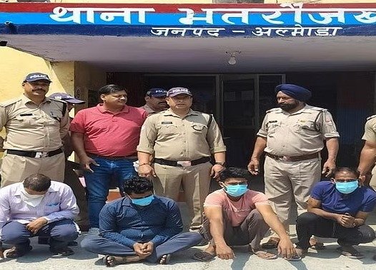 चार गोवंश की हत्या का पुलिल ने किया खुलासा , आरोपी गिरफ्तार चार गोवंश की हत्या का पुलिल ने किया खुलासा , आरोपी गिरफ्तार