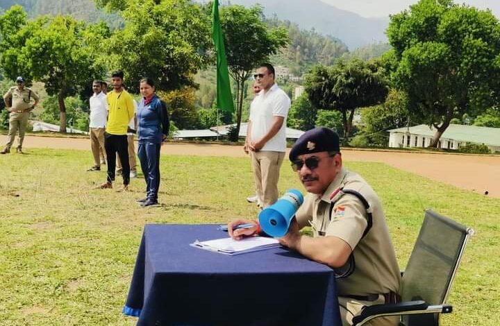पुलिस लाईन में आयोजित की गयी खेल कूद प्रतियोगिताएं पुलिस लाईन में आयोजित की गयी खेल कूद प्रतियोगिताएं