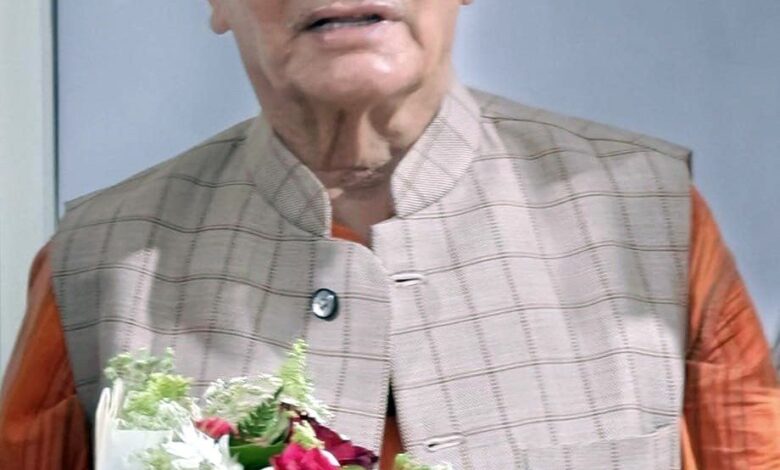 भगत सिंह कोश्यारी ने मनाया 82वां जन्मदिन भगत सिंह कोश्यारी ने मनाया 82वां जन्मदिन