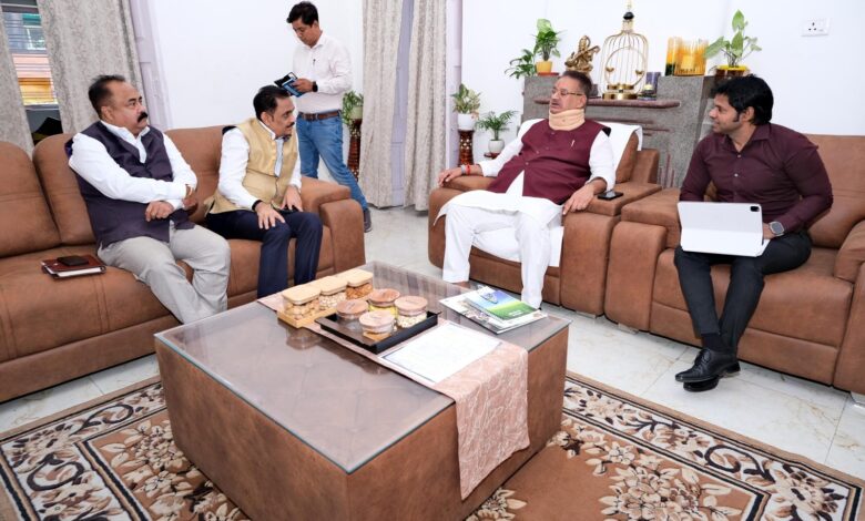 अडानी गुप्र के प्रतिनिधि मण्डल ने की कृषि मंत्री से मुलाकात अडानी गुप्र के प्रतिनिधि मण्डल ने की कृषि मंत्री से मुलाकात