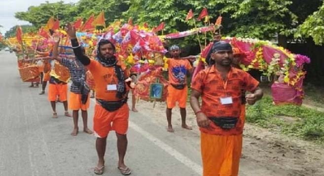 कांवड़ की ऊंचाई तय: सात फीट से ऊंची कांवड़ नहीं ला पाएंगे शिवभक्त कांवड़ की ऊंचाई तय: सात फीट से ऊंची कांवड़ नहीं ला पाएंगे शिवभक्त
