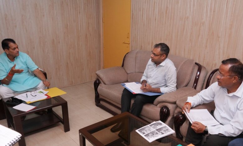 सख्त निर्देश : वर्षाकाल के दौरान किसी भी स्थिति में अपना फोन ऑन रखें अधिकारी सख्त निर्देश : वर्षाकाल के दौरान किसी भी स्थिति में अपना फोन ऑन रखें अधिकारी