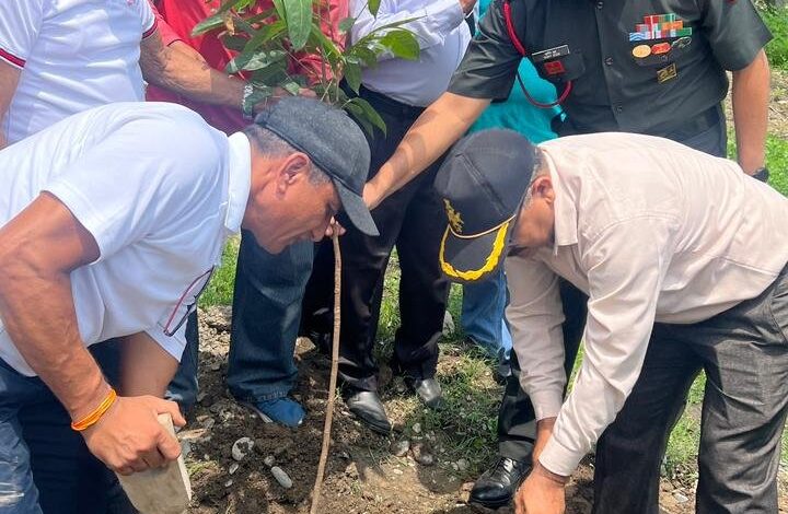 मुख्यालय उत्तराखंड सब एरिया मे वृक्षारोपण अभियान का आयोजन मुख्यालय उत्तराखंड सब एरिया मे वृक्षारोपण अभियान का आयोजन