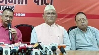कांग्रेस अध्यक्ष अपनी कुर्सी बचाने के लिए निकाल रहे हैं यात्रा