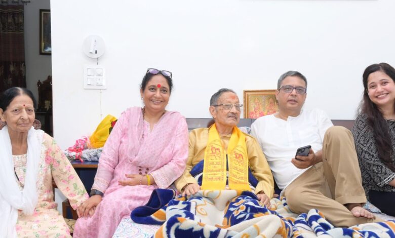पूर्व मुख्यमंत्री खण्डूडी ने मनाया 91वां जन्मदिन पूर्व मुख्यमंत्री खण्डूडी ने मनाया 91वां जन्मदिन