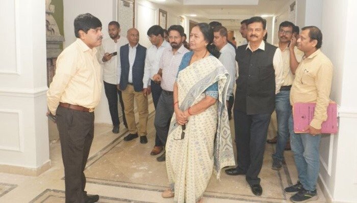 मुख्य सचिव ने नवनिर्मित उत्तराखण्ड निवास का किया दौरा मुख्य सचिव ने नवनिर्मित उत्तराखण्ड निवास का किया दौरा