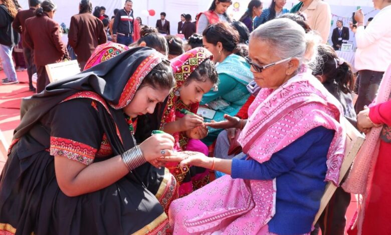‘‘आर्ट एंड क्राफ्ट व शैक्षणिक विषयों के प्रोजेक्टों पर प्रदर्शनी” का आयोजन ‘‘आर्ट एंड क्राफ्ट व शैक्षणिक विषयों के प्रोजेक्टों पर प्रदर्शनी” का आयोजन