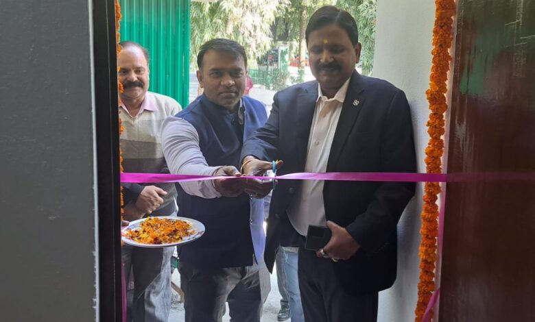 कैंट श्रमिक संघ के यूनियन कार्यालय का उद्घाटन कैंट श्रमिक संघ के यूनियन कार्यालय का उद्घाटन