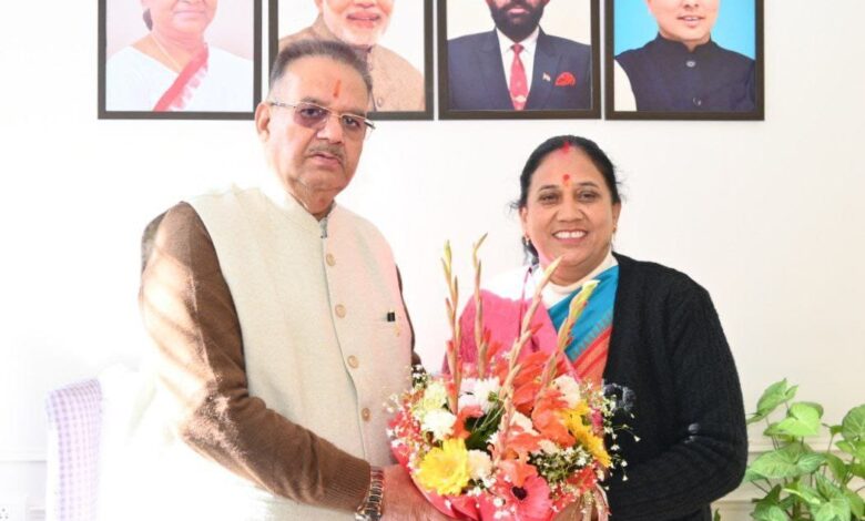 नवनिर्वाचित विधायक ने की कृषि मंत्री से मुलाकात नवनिर्वाचित विधायक ने की कृषि मंत्री से मुलाकात