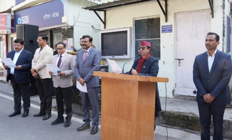 मुख्य सचिव ने दिलाई मताधिकार के प्रयोग की शपथ मुख्य सचिव ने दिलाई मताधिकार के प्रयोग की शपथ