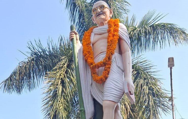 कांग्रेस ने किया विनम्र भाव से राष्ट्रपिता महात्मा गांधी का स्मरण कांग्रेस ने किया विनम्र भाव से राष्ट्रपिता महात्मा गांधी का स्मरण