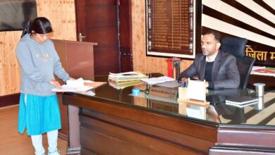 जिलाधिकारी ने बीएसएनएल की लचर संचार व्यवस्था पर जताई कड़ी नाराजगी