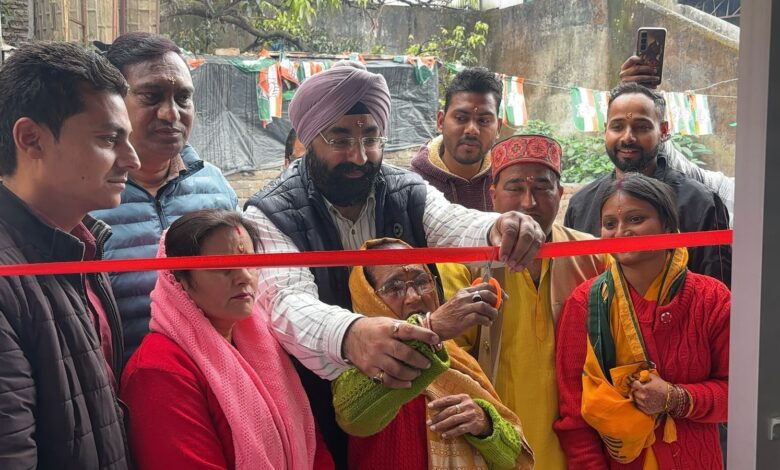 महानगर कांग्रेस कमेटी ने पंडितवाडी में खोला कैंप कार्यालय महानगर कांग्रेस कमेटी ने पंडितवाडी में खोला कैंप कार्यालय