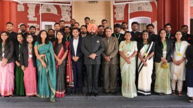 भारतीय दूरसंचार सेवा के प्रशिक्षु अधिकारियों ने की राज्यपाल से मुलाकात